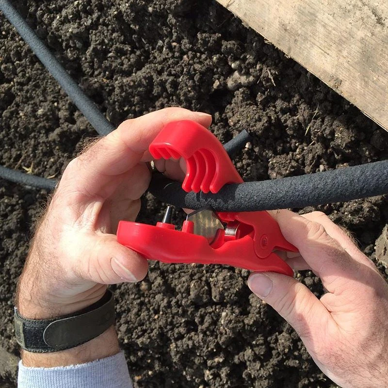 2 In 1 Irrigation Punch & Cutting Tool - Image 3